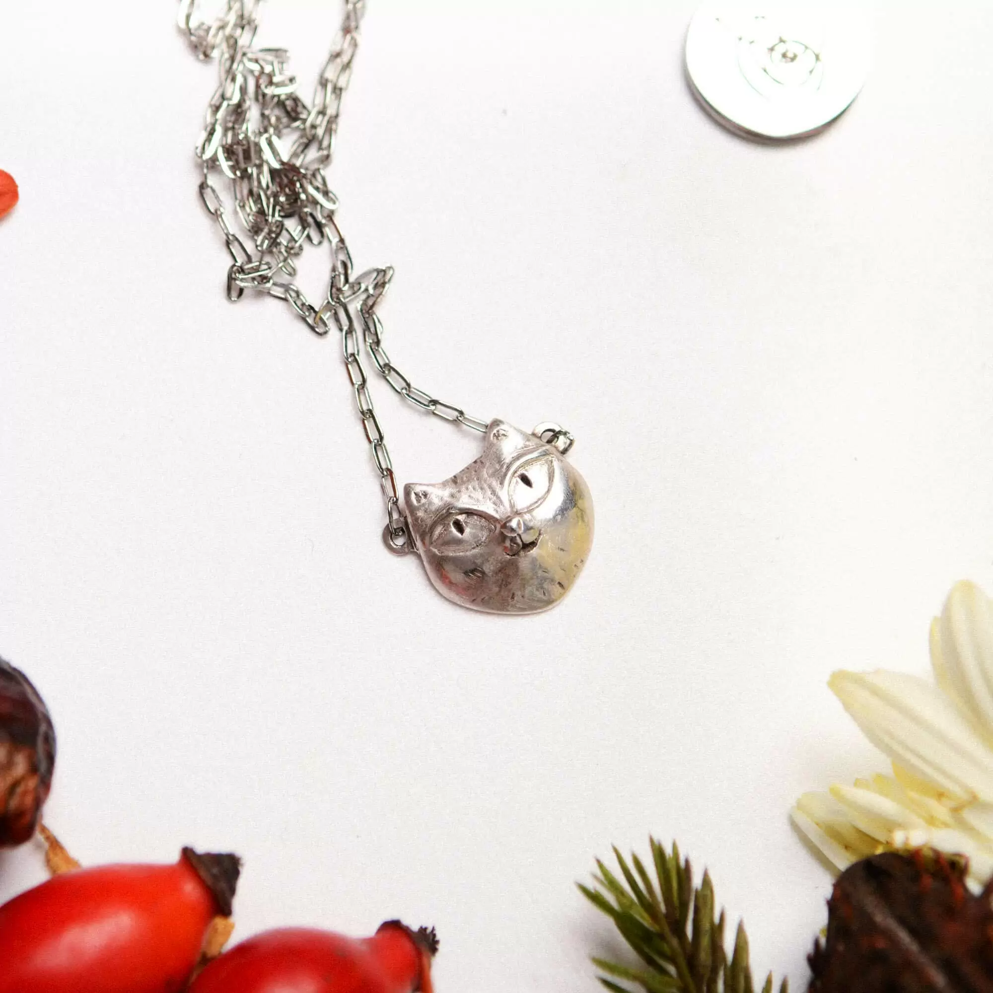 Mila's Cat Lilly - Fine silver necklace - Image 4