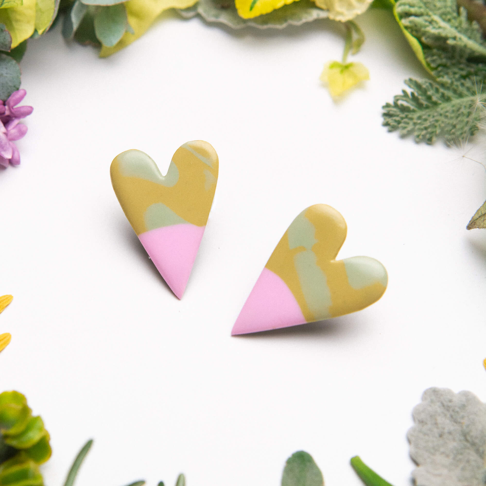 Heart-shaped earrings - Image 3
