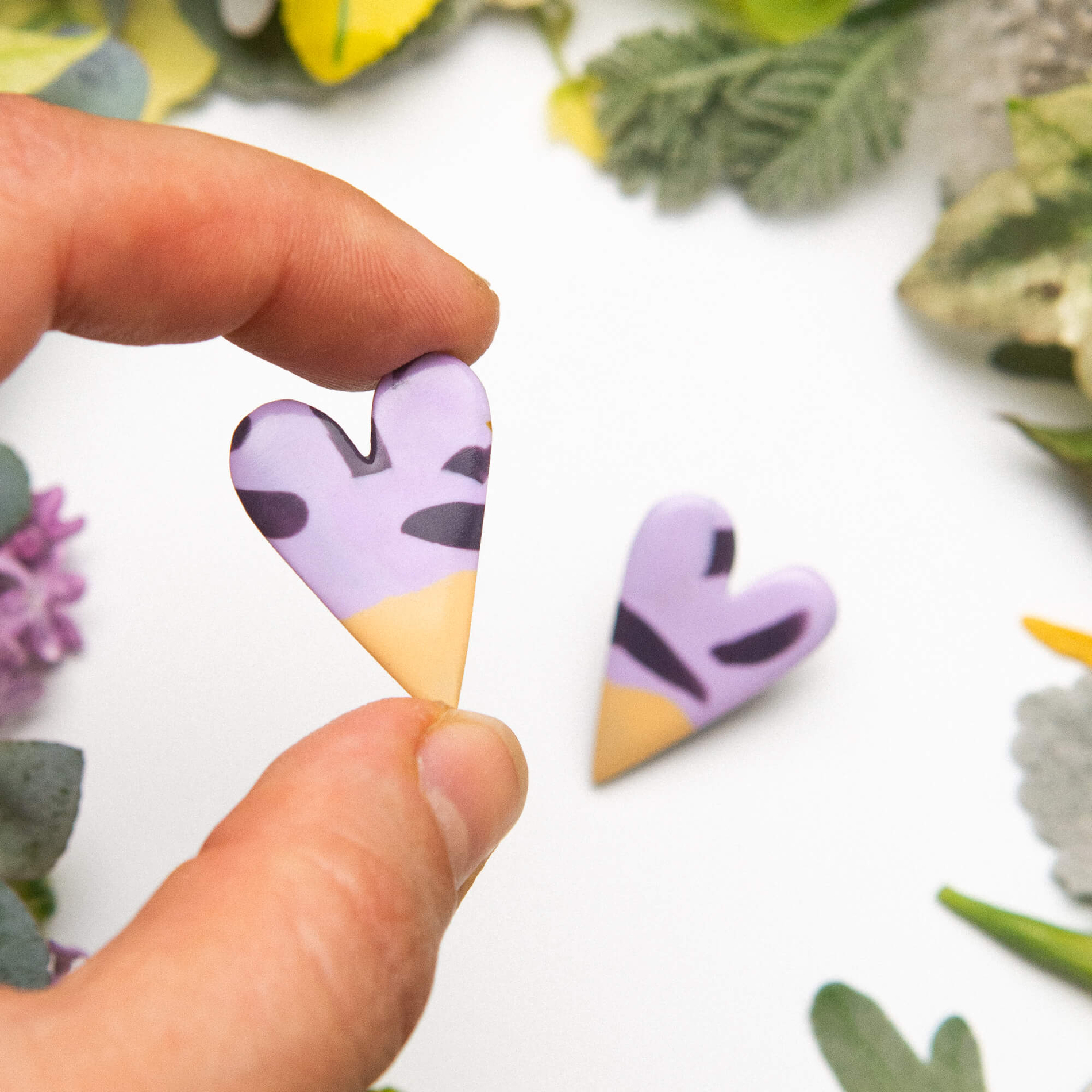 Heart-shaped earrings - Image 2