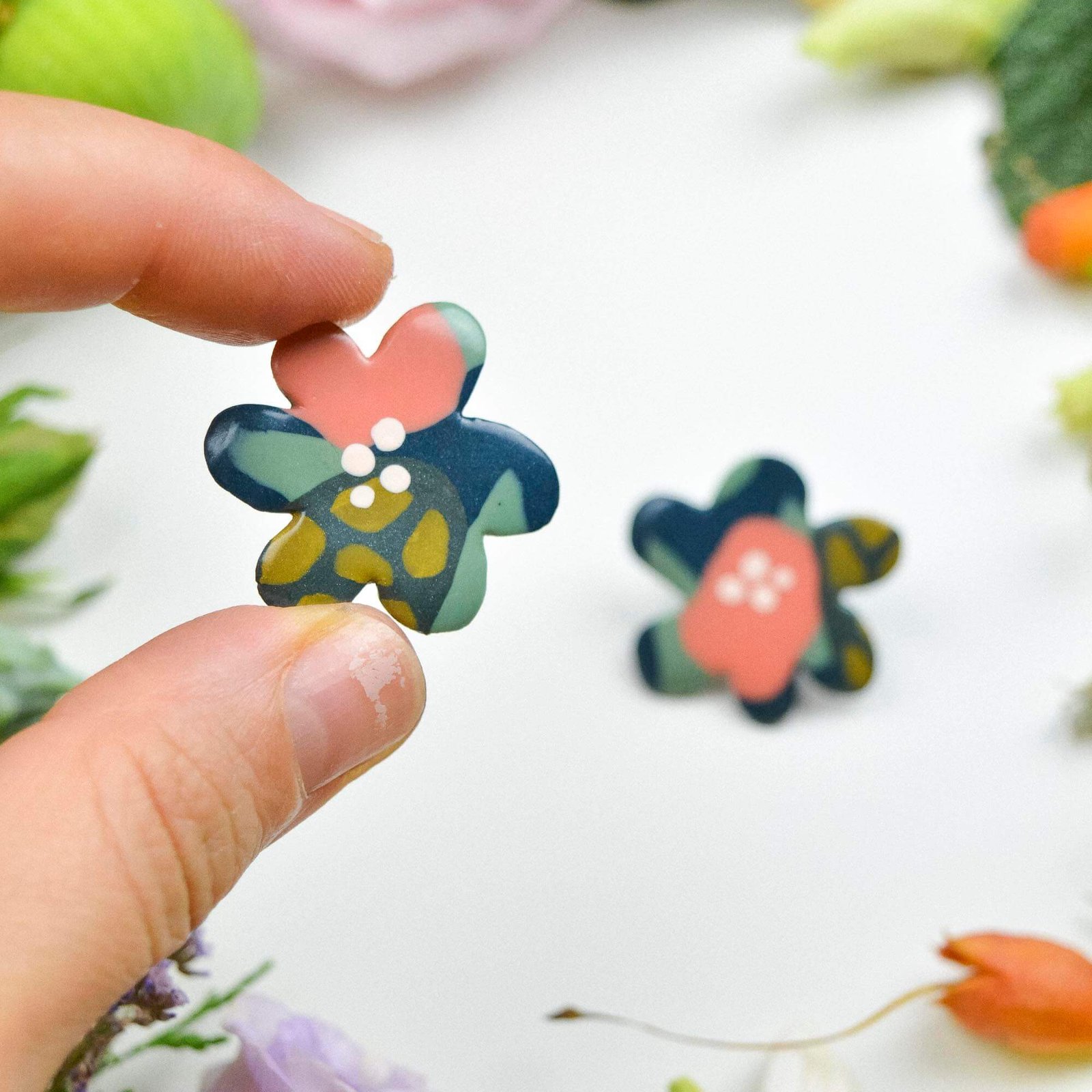 Floral earrings - Image 2