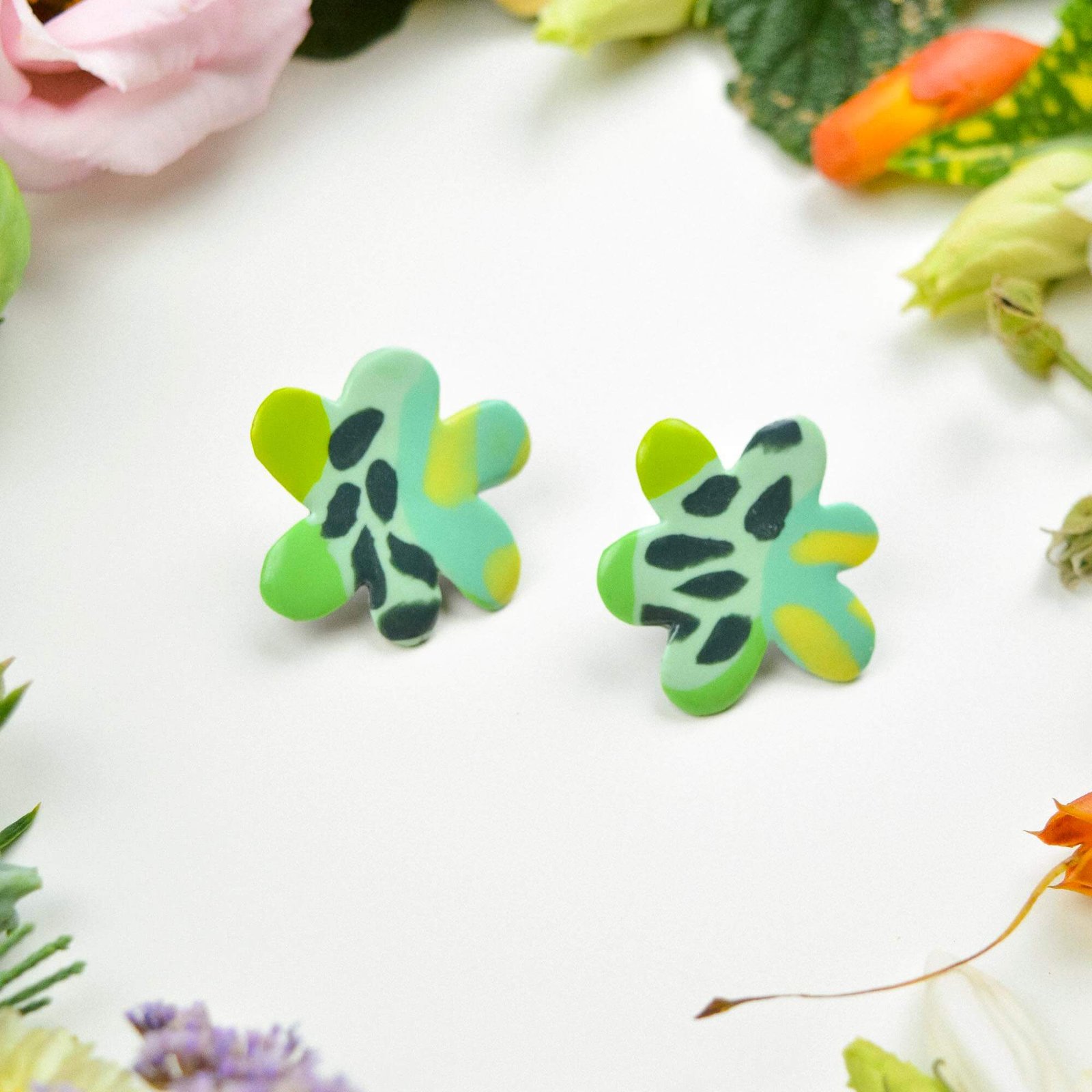 Floral earrings - Image 3