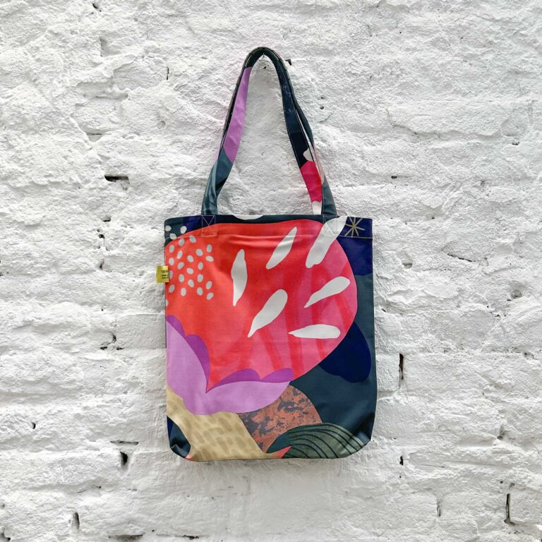 Thorns Tote Bag + Pocket inside - preorder