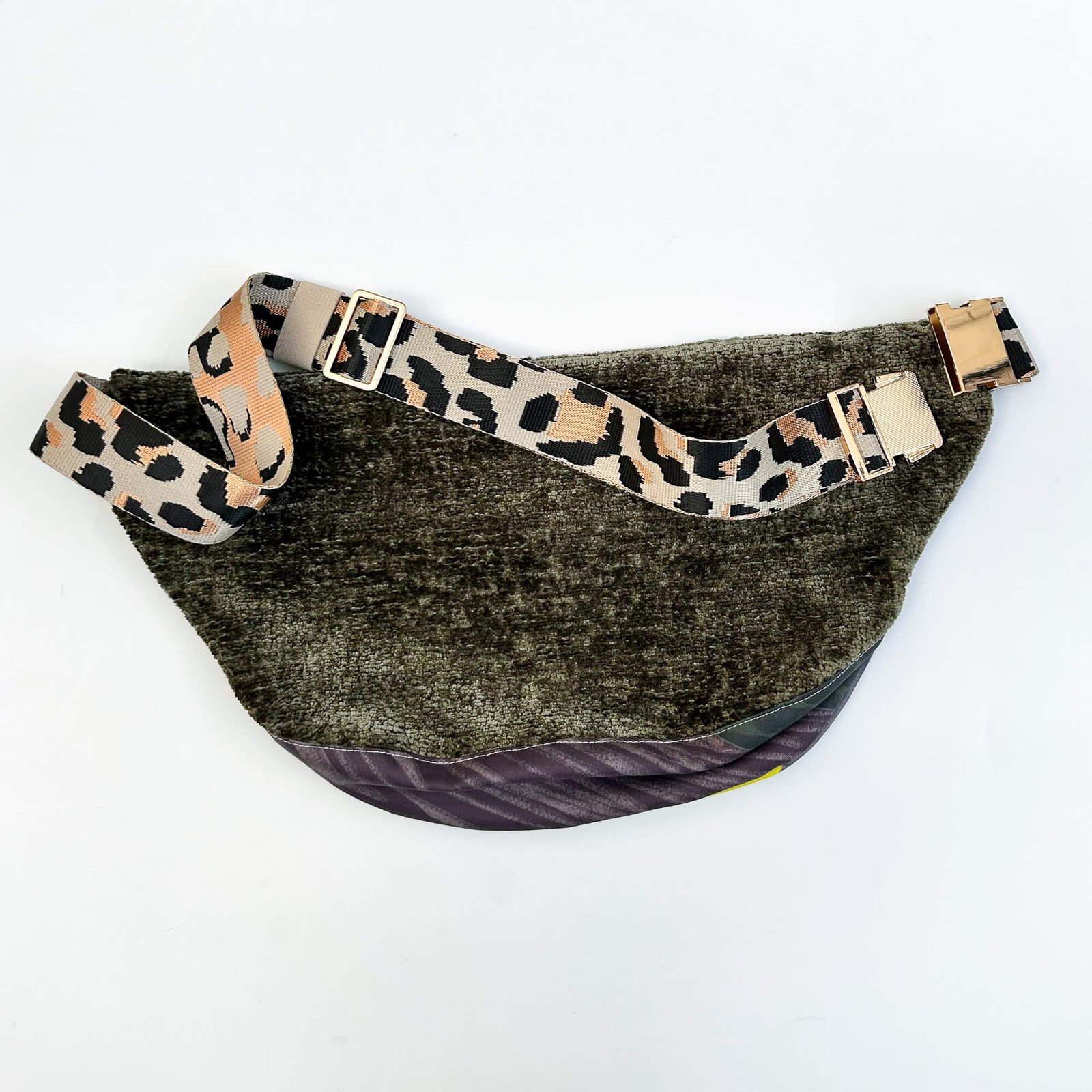 Hills have eyes beltbag 202 back