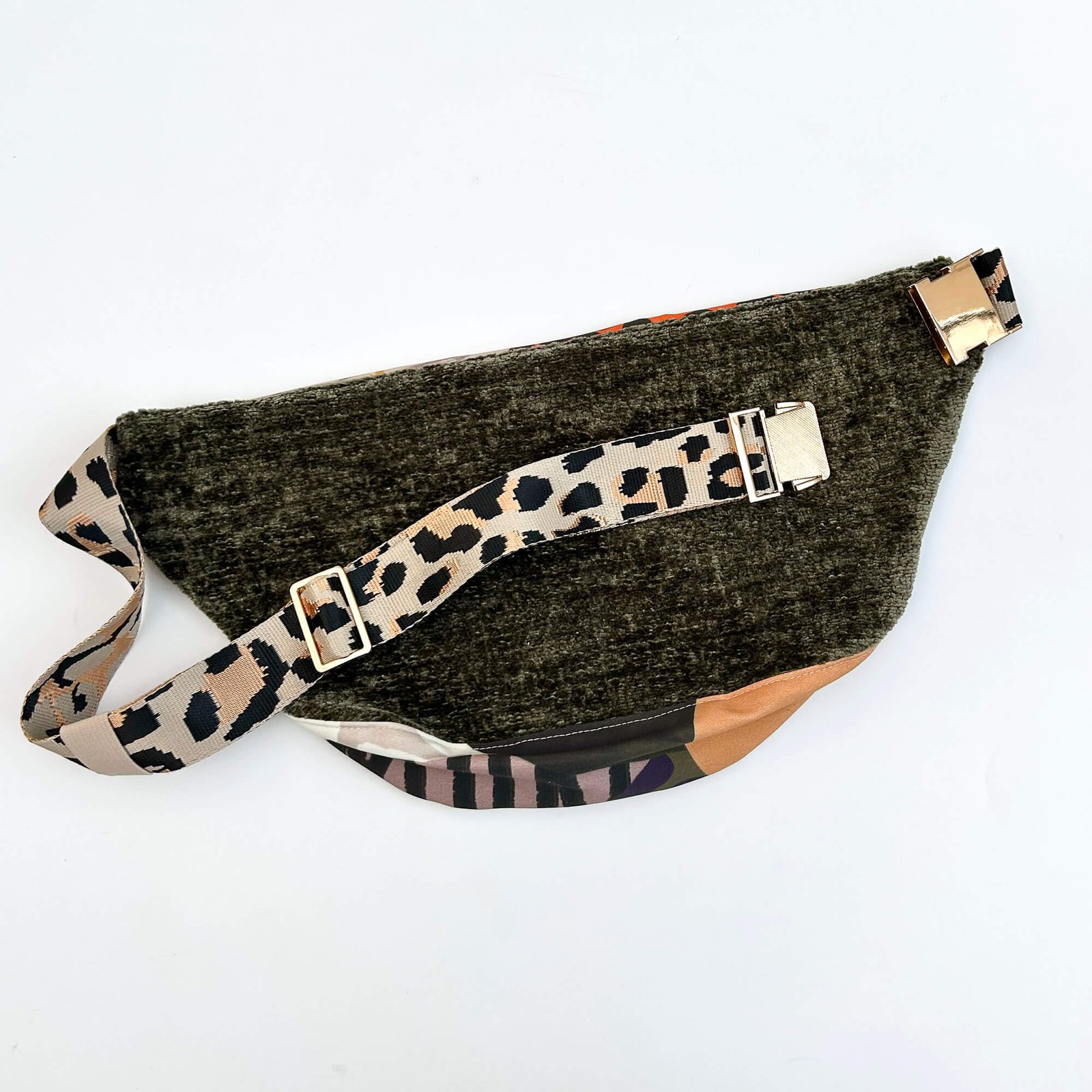 Hills have eyes beltbag 203 back