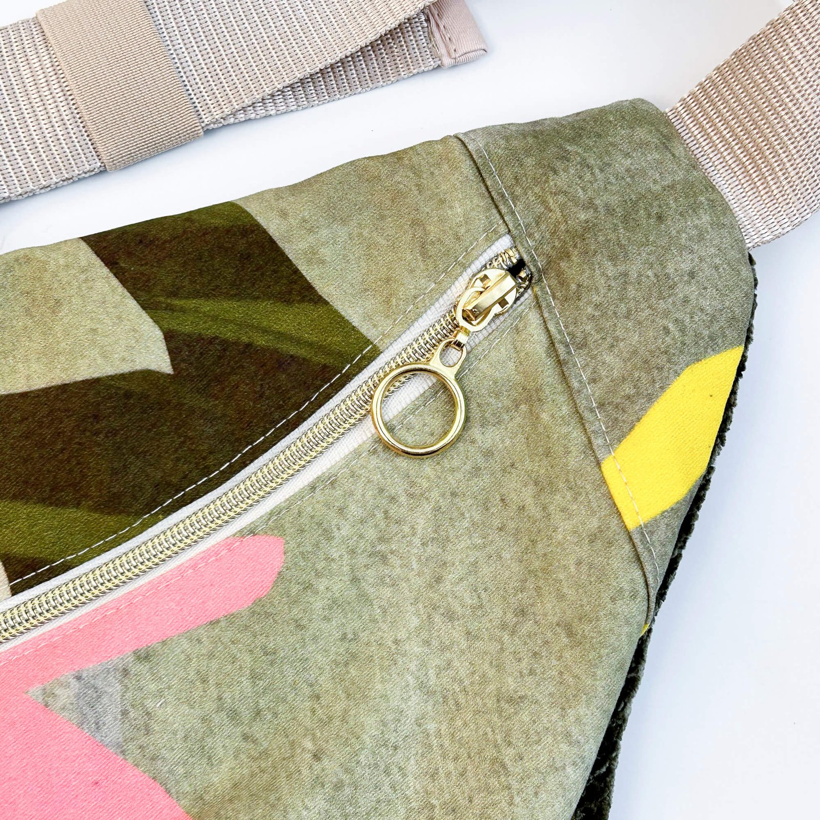 Beltbag Hidden Dragon 205 details