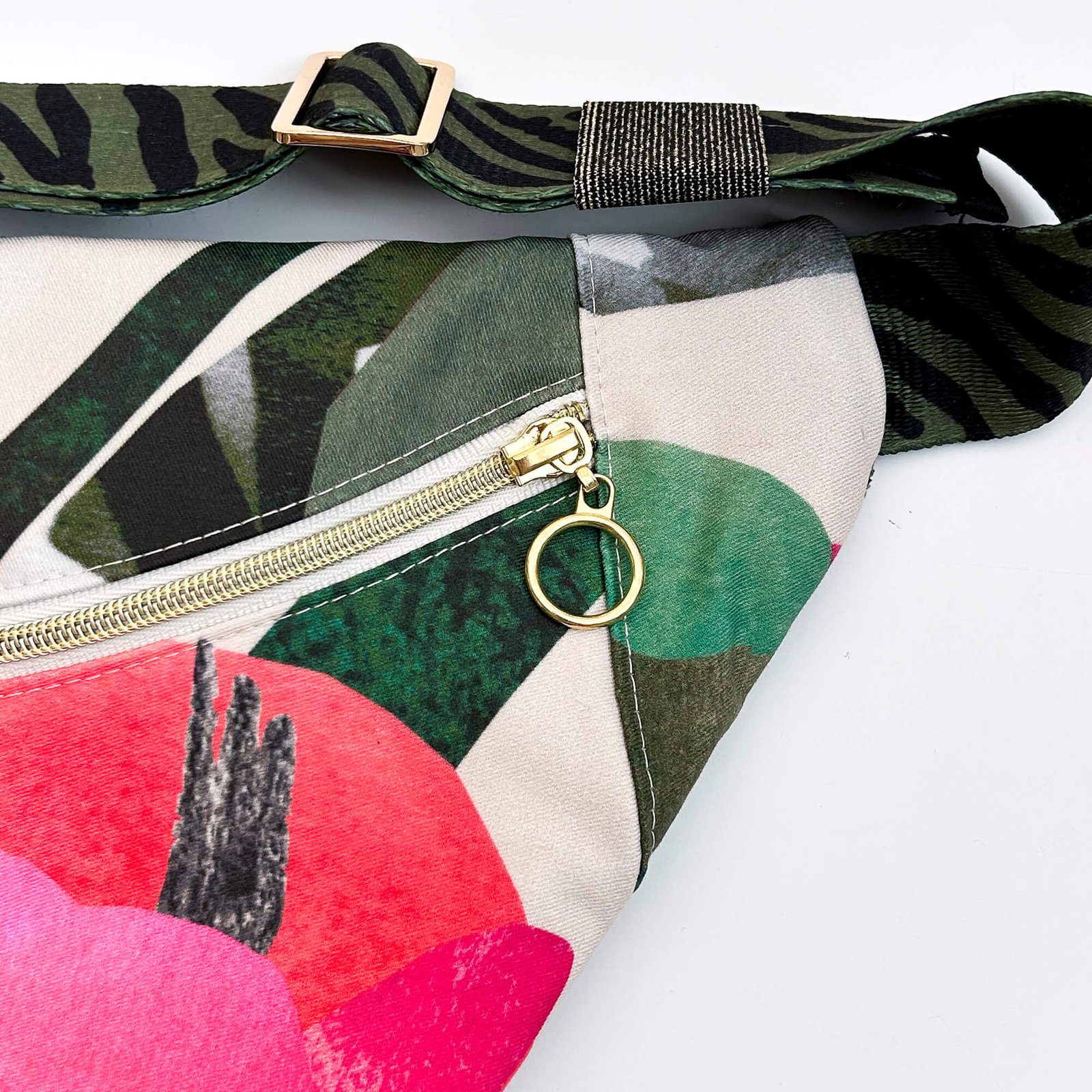 Beltbag Hummingbird 209 detail