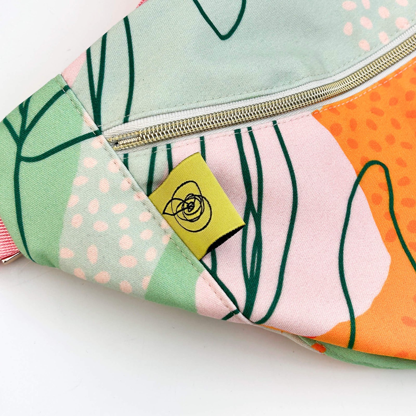 Beltbag tulip 215 detail