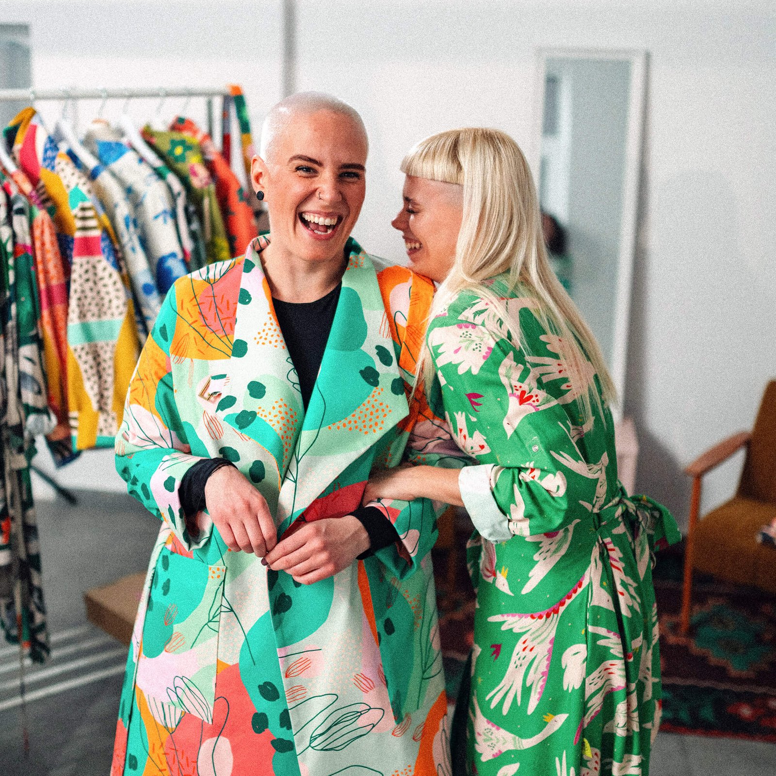 Tulips - Long Trench - Image 3