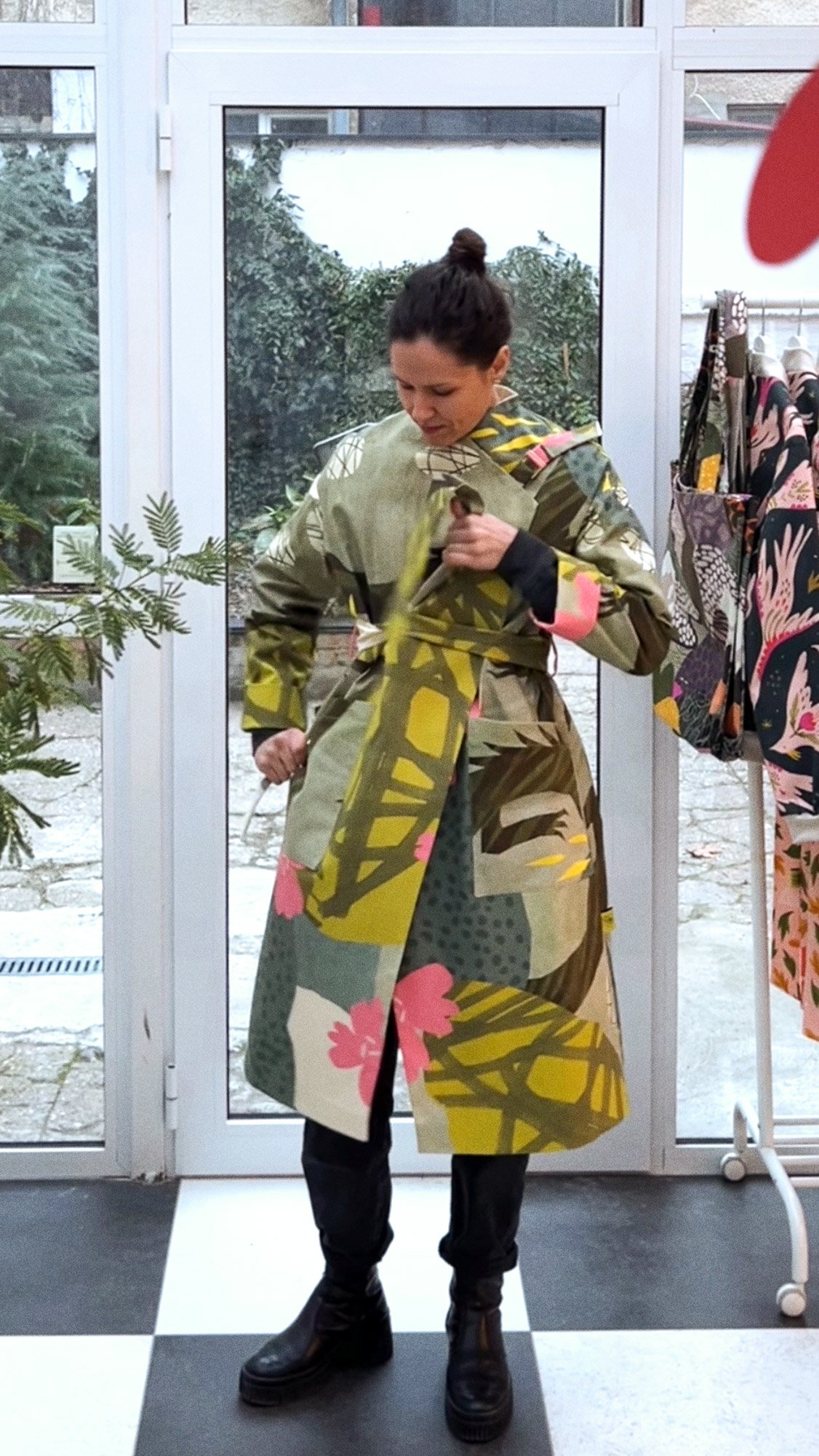 Hidden Dragon - Long Trench - Image 3