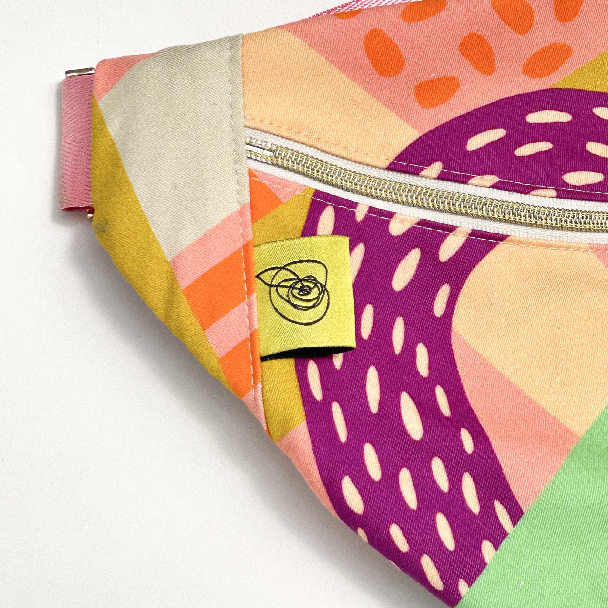 Beltbag - Candy bug Pop #221 - Image 3