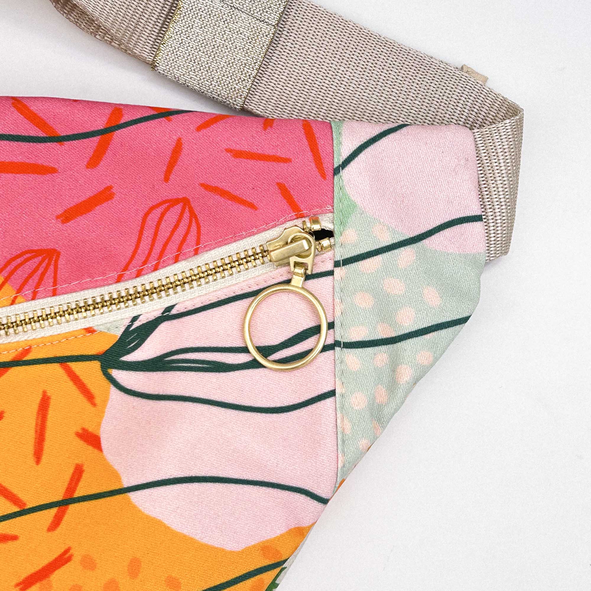 Beltbag - Tulip #222 - Image 5