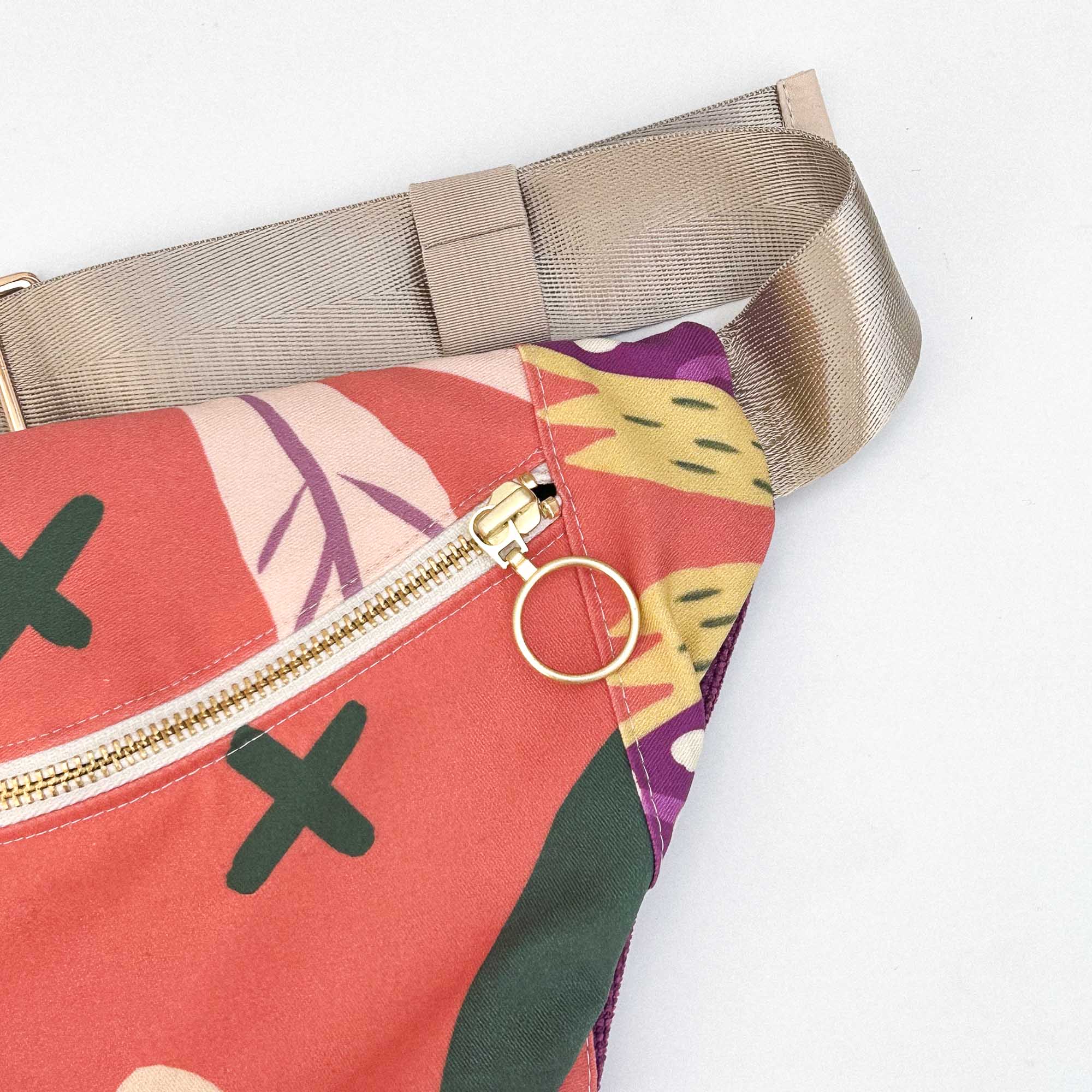 Beltbag - Coral Garden #228 - Image 4