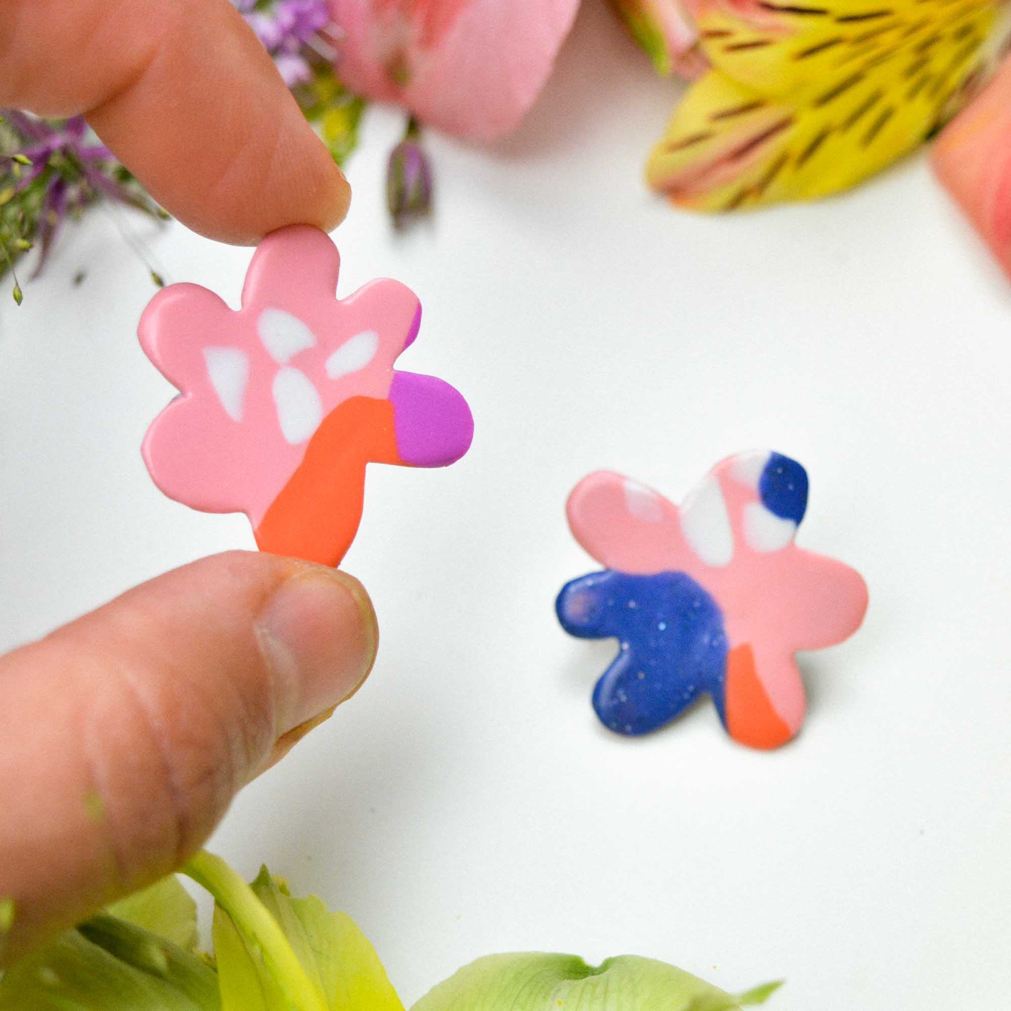 Floral earrings - Image 3