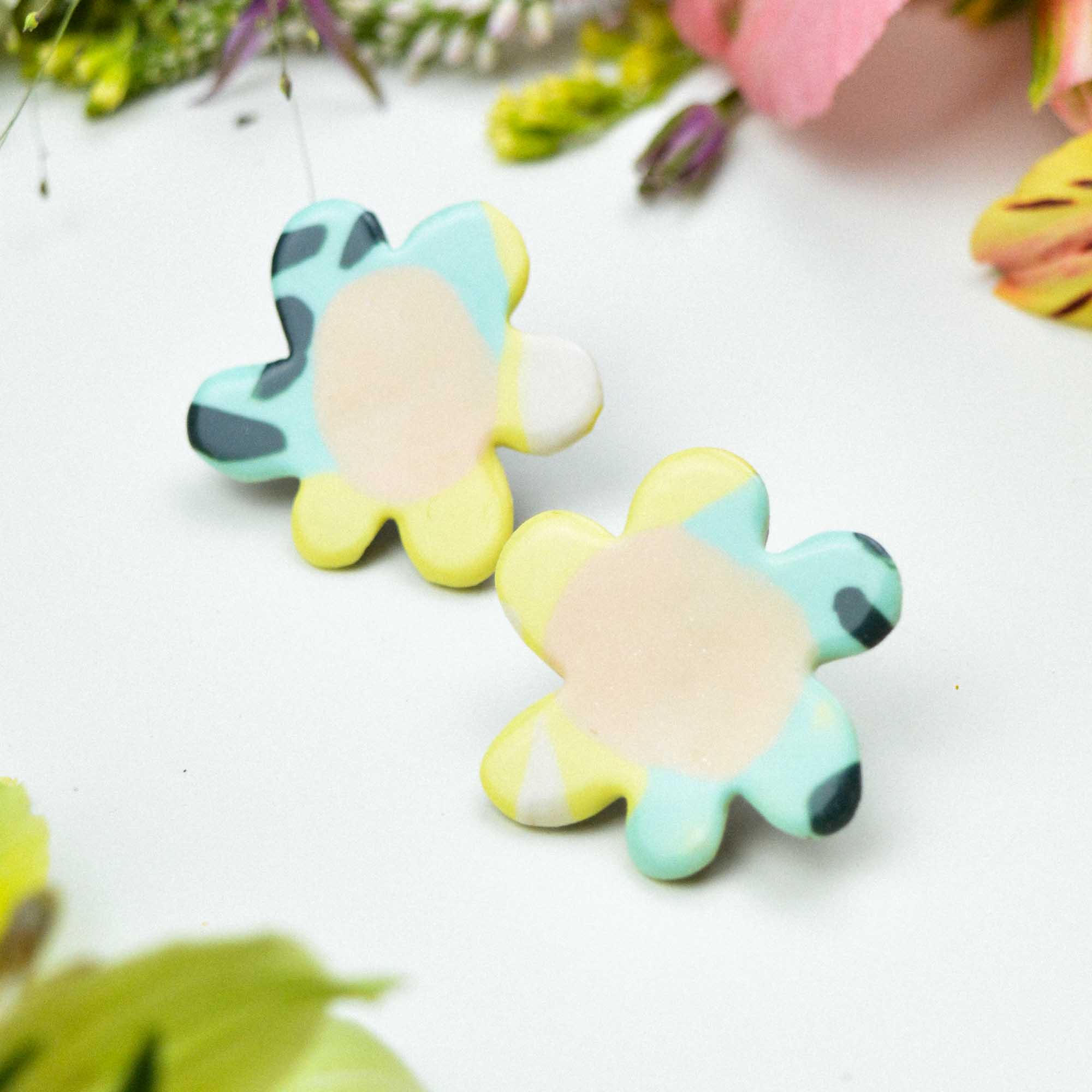 Floral earrings - Image 2