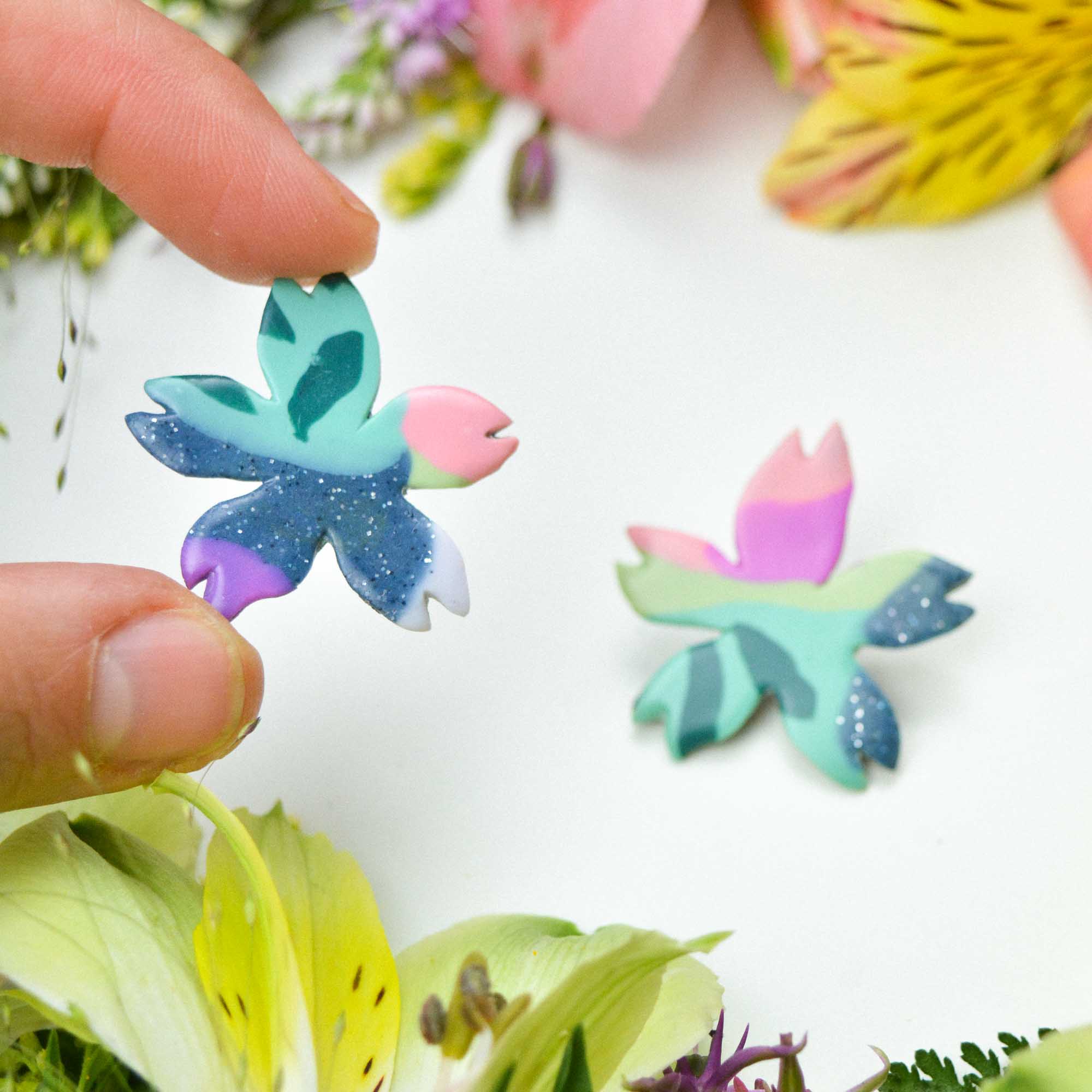 Floral earrings - Image 3