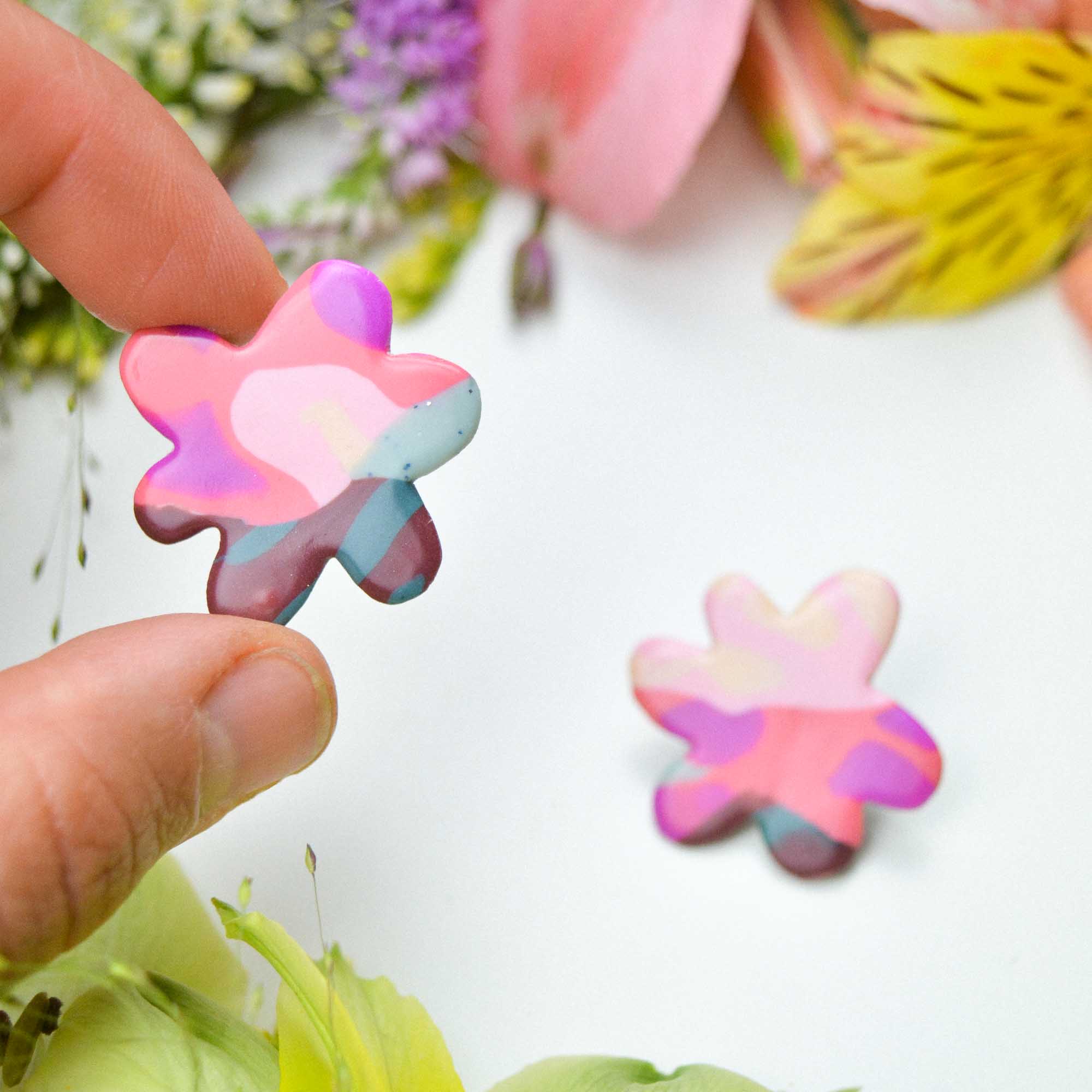 Floral earrings - Image 3