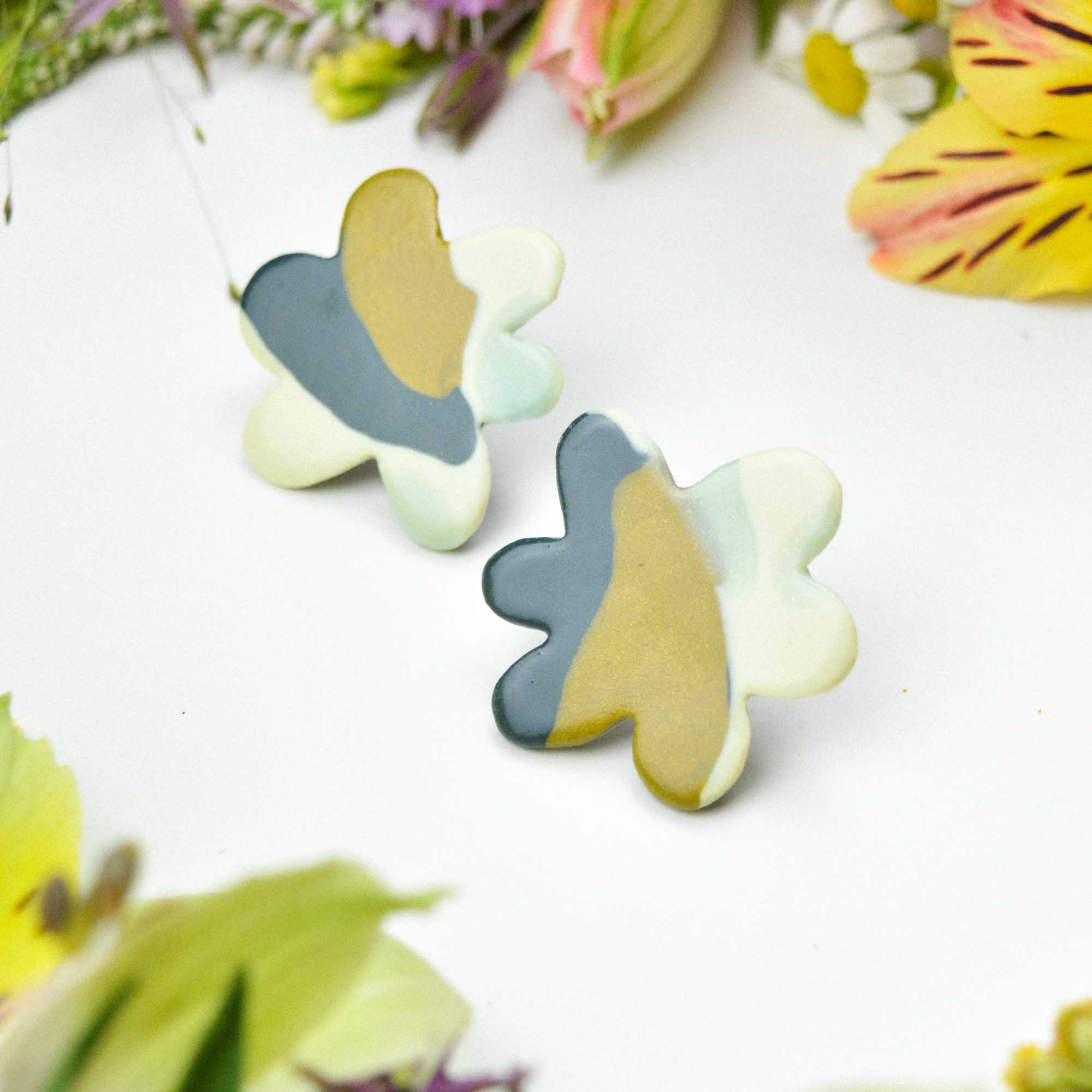 Floral earrings - Image 2