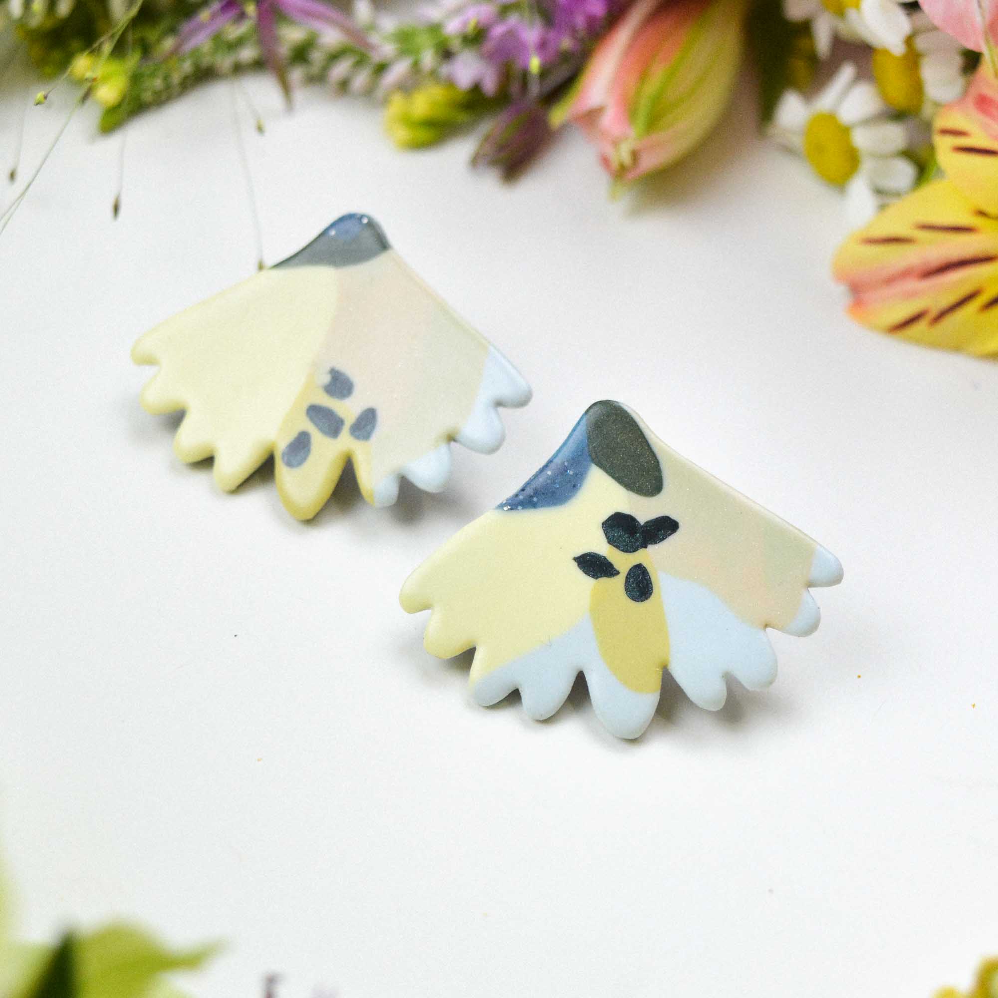Floral earrings - Image 3
