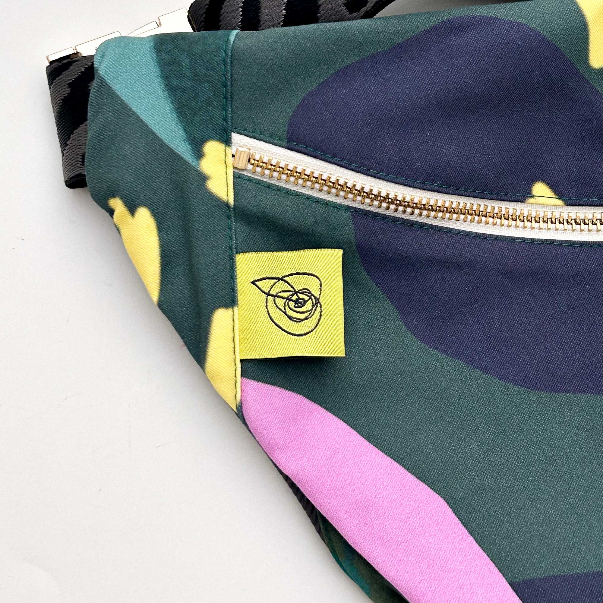 Beltbag - Thorns #230 - Image 2