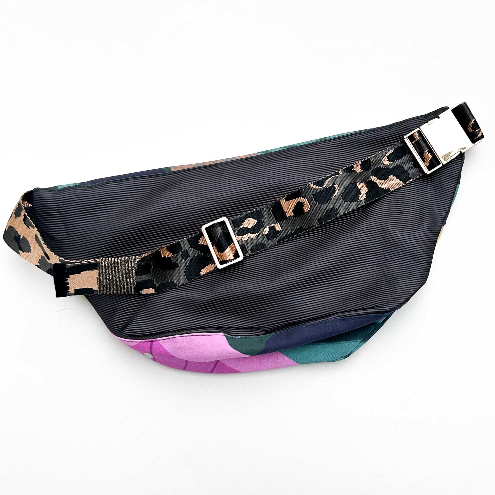 Beltbag - Thorns #232 - Image 5